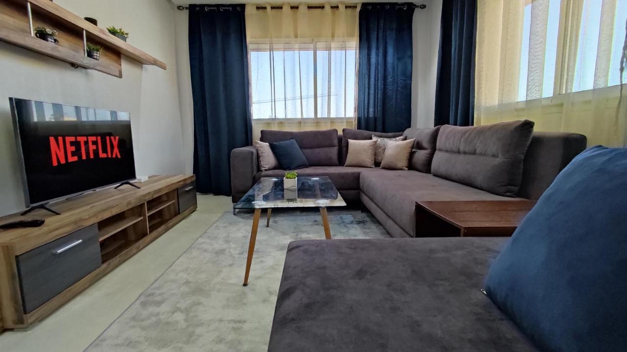 Dlx02 Apartment Oujda Exterior foto