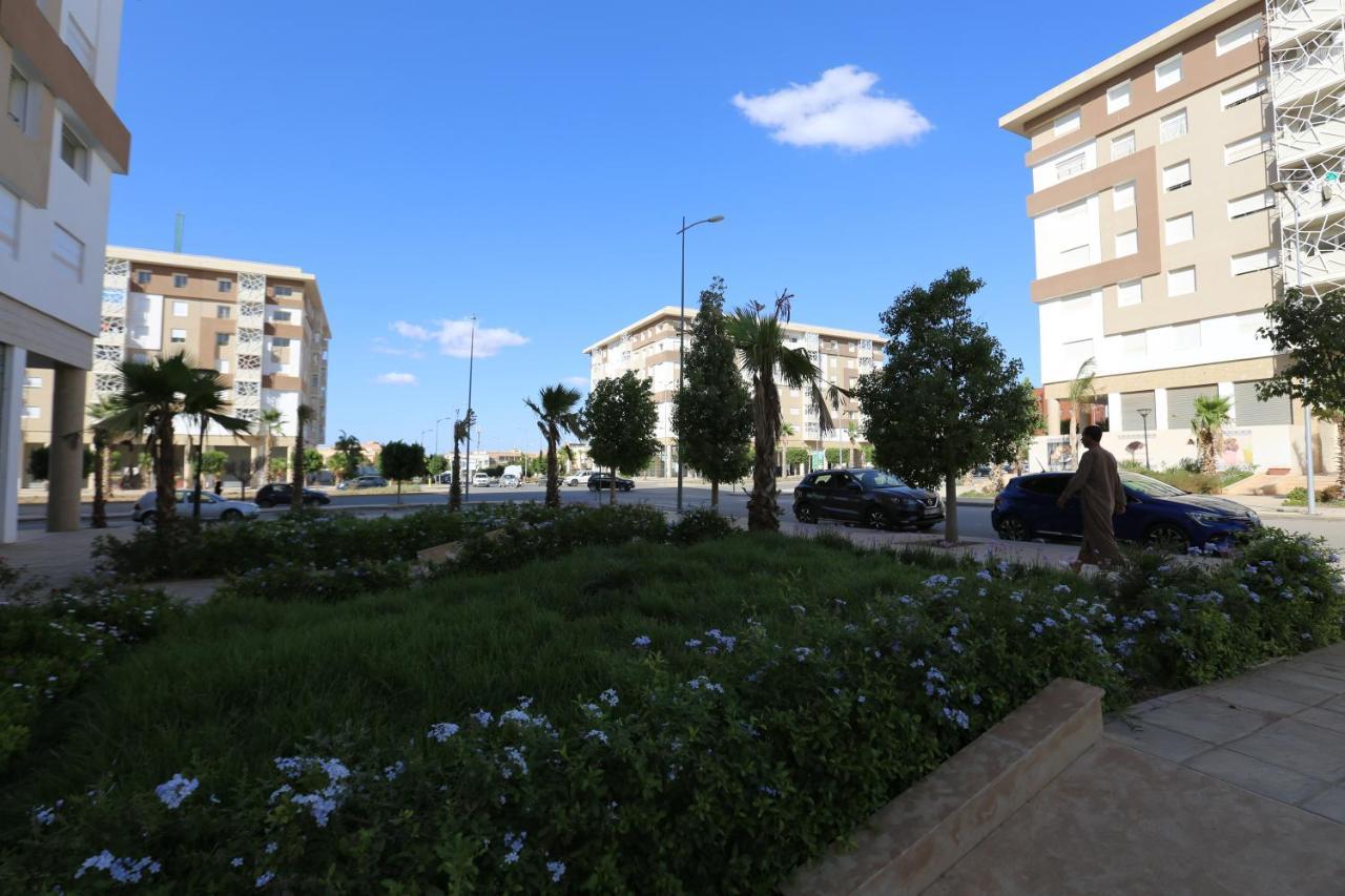 Dlx02 Apartment Oujda Exterior foto
